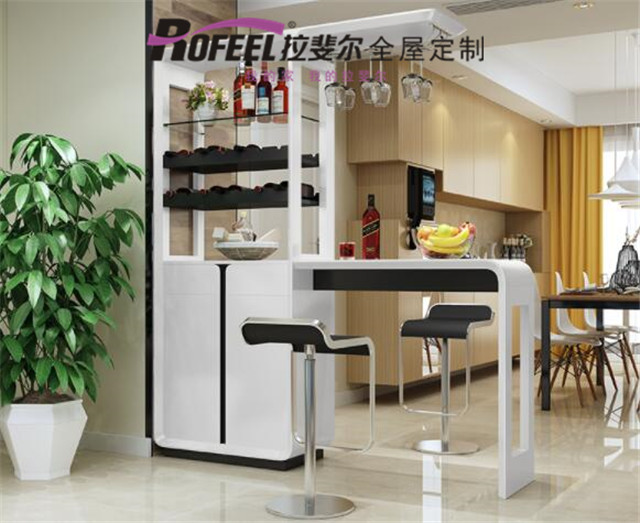 拉斐爾全屋定制|如影相隨的酒柜吧臺(tái)